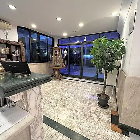 Clinton Otel 3*