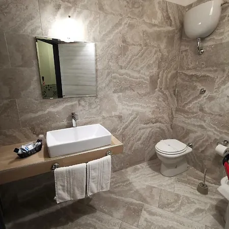 Hotel Clinton Casoria