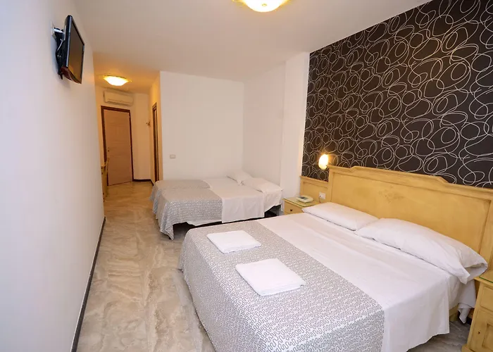 Clinton Hotell