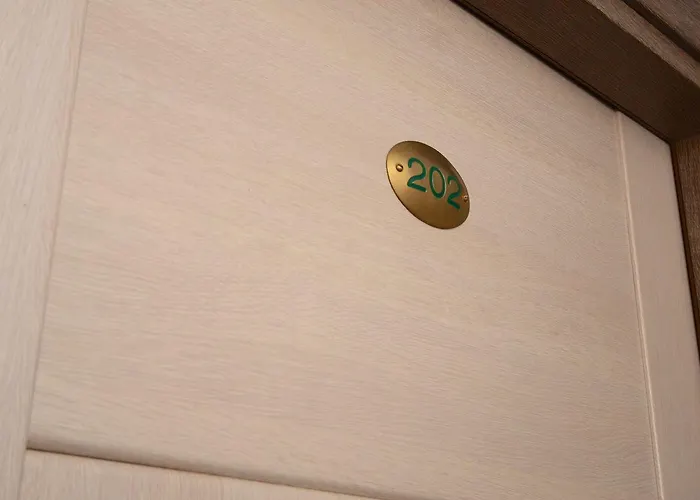 Clinton 3* קאסוריה