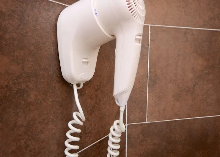 מלון Clinton קאסוריה