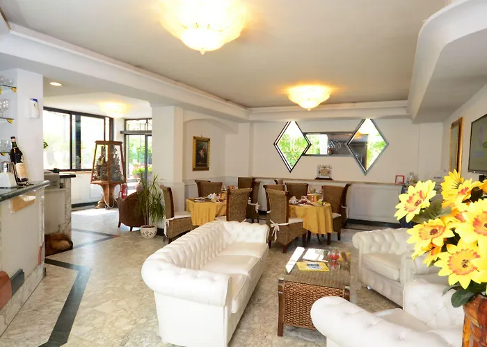 Clinton קאסוריה