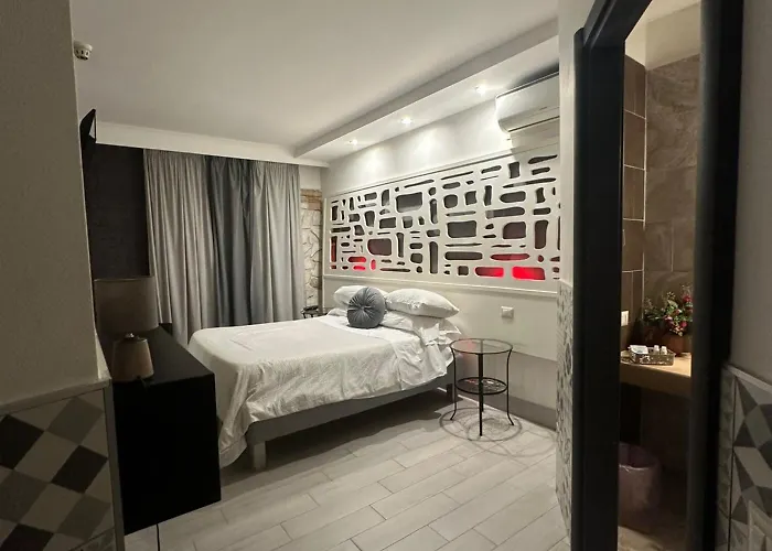 Clinton Hotell Casoria