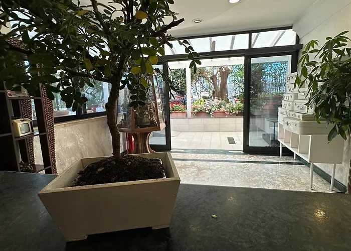 מלון Clinton קאסוריה