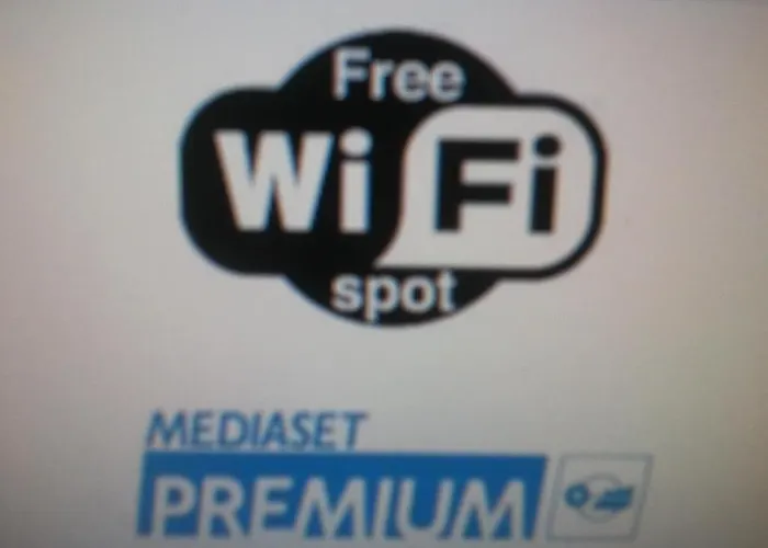 Clinton קאסוריה